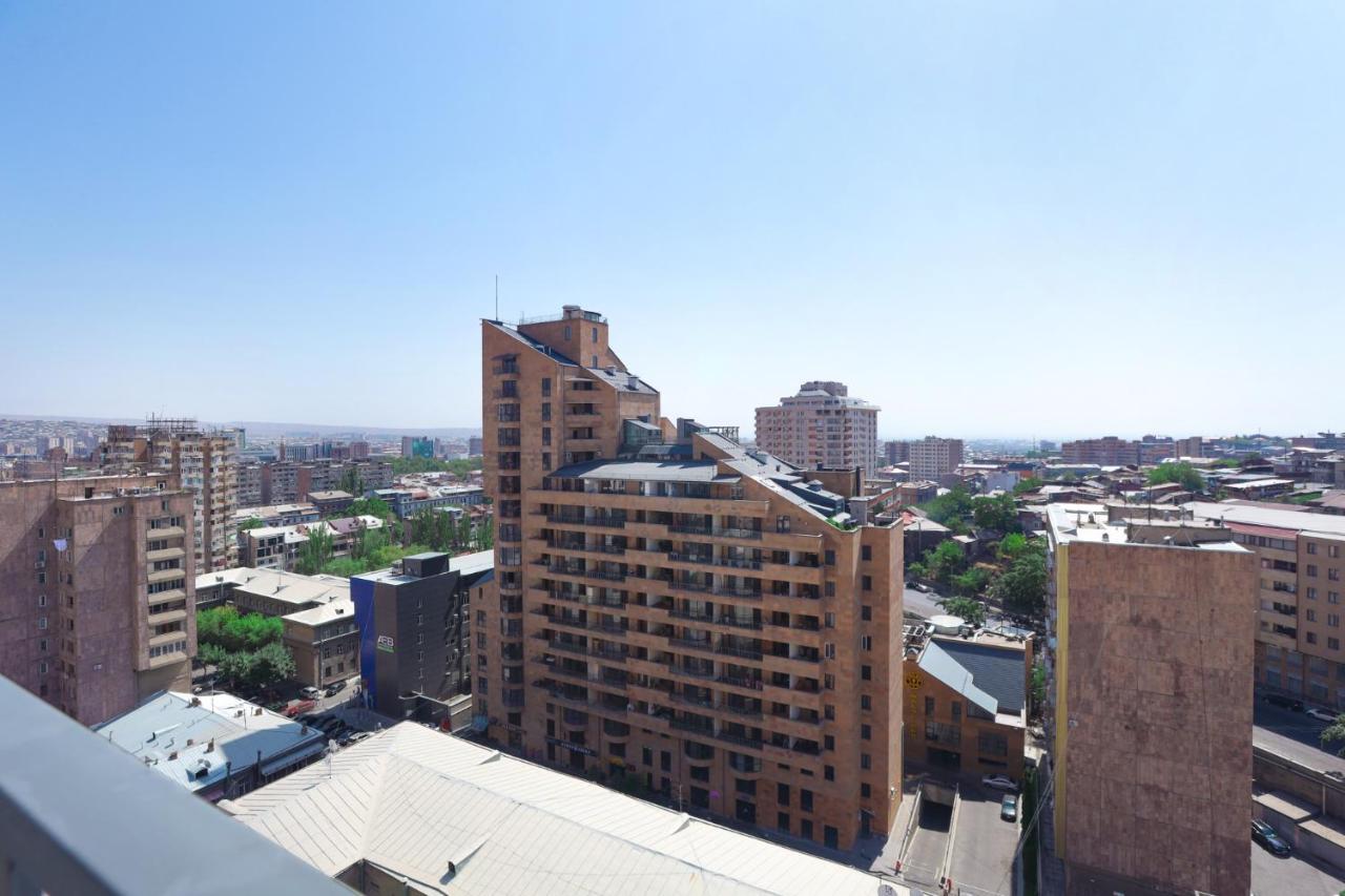 Stay Inn Apartments on Amiryan 26/4 Yerevan Bagian luar foto